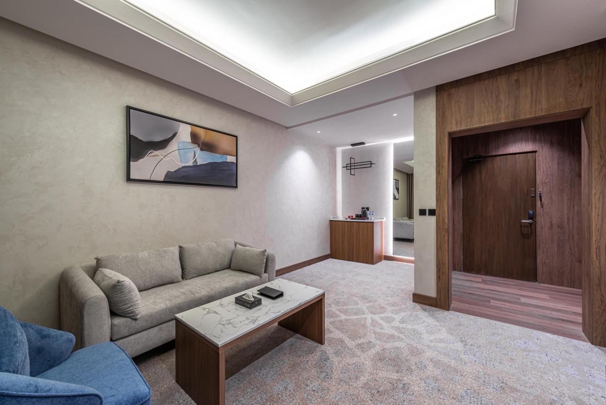 Voyage Hotel & Suites Эр-Рияд Экстерьер фото