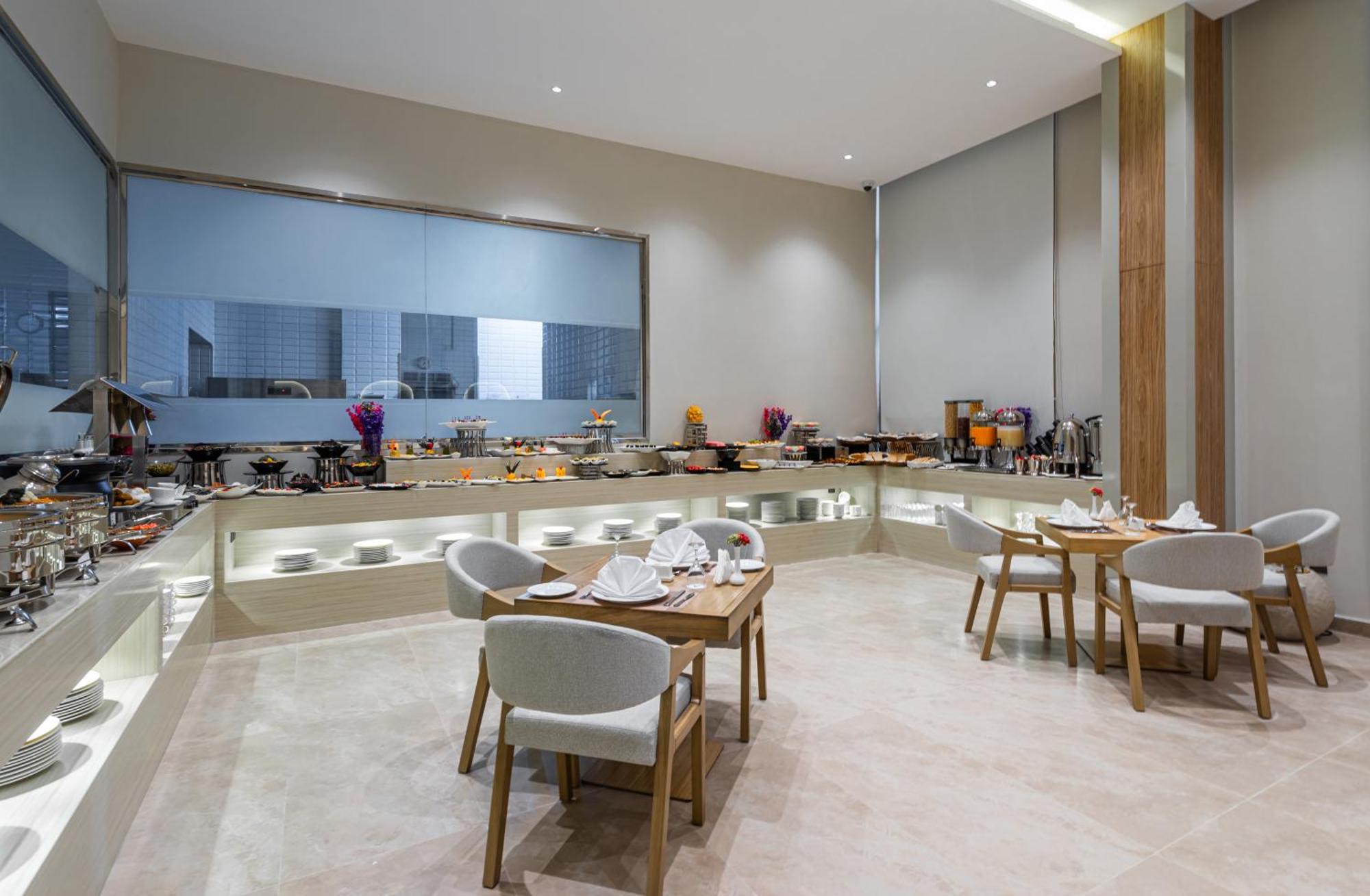 Voyage Hotel & Suites Эр-Рияд Экстерьер фото